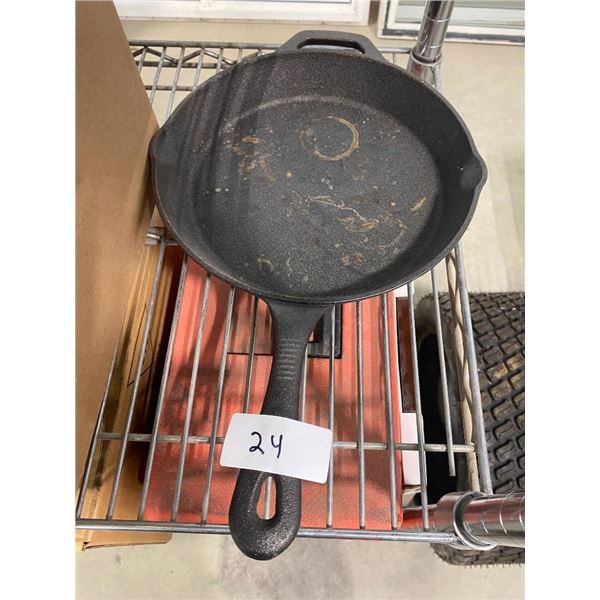 CAST PAN