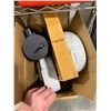 Image 1 : BOX LOT