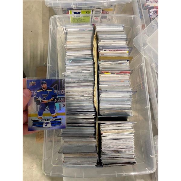 BOX OF HOCKEY CARDS
