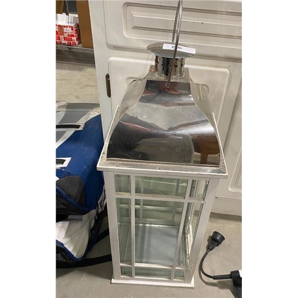 OUTDOOR LANTERN BOX