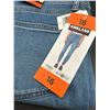Image 3 : Kirkland Signature Women's Jeans Size 16