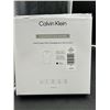 Image 3 : Calvin Klein 4 Pack V-Neck T-Shirts S/P