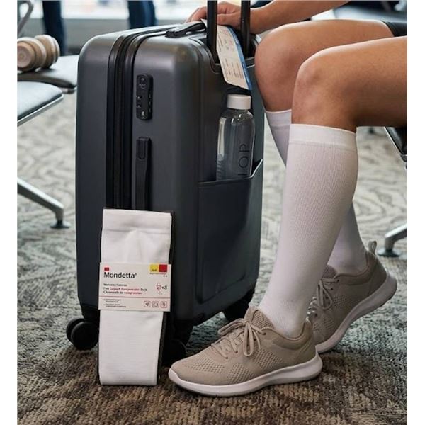 Mondetta Women's Support Compression Socks