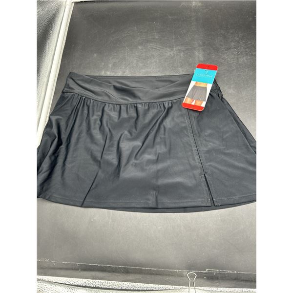 Danskin Now Women's Black Skort, Size M