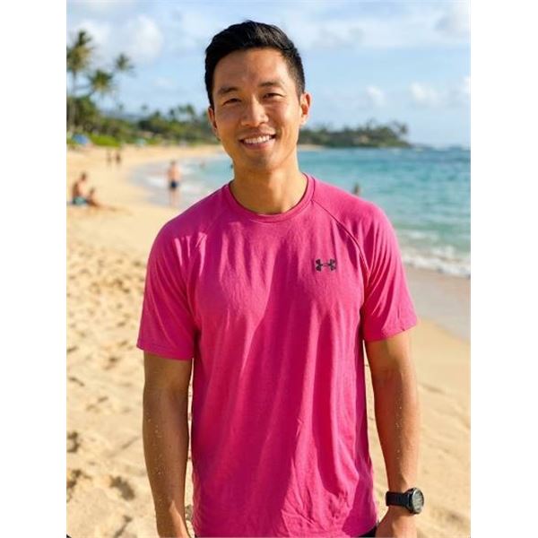 Under Armour Men's Pink T-Shirt Medium