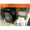 Image 2 : Harvest Right Freeze Dryer with Accessories
