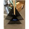 Image 3 : 3 RONA 24" Poly Leaf Rakes