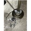 Image 4 : 6 ft Stained Glass Floor Lamp