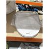 Image 3 : Brondell CL1500 Bidet Toilet Seat