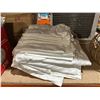 Image 4 : Kirkland Signature 6-piece sheet set in white