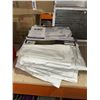 Image 5 : Kirkland Signature 6-piece sheet set in white