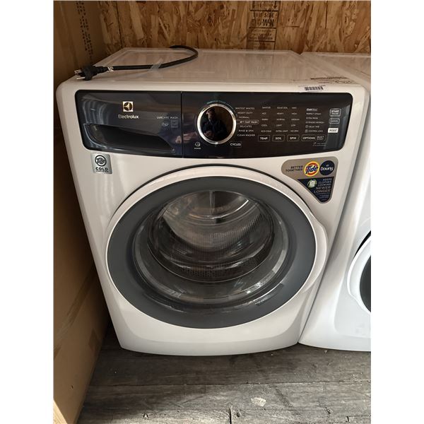 Electrolux EFLW427UIW Front Load Washer