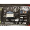Image 5 : Coleman 13x13 Screenhouse with Sunwall