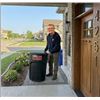 Image 1 : Rubbermaid Roughneck 32 Gallon Trash Can