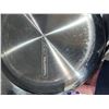 Image 3 : Tramontina 3 Piece Stainless Steel Ceramic Non-Stick Skillet Set