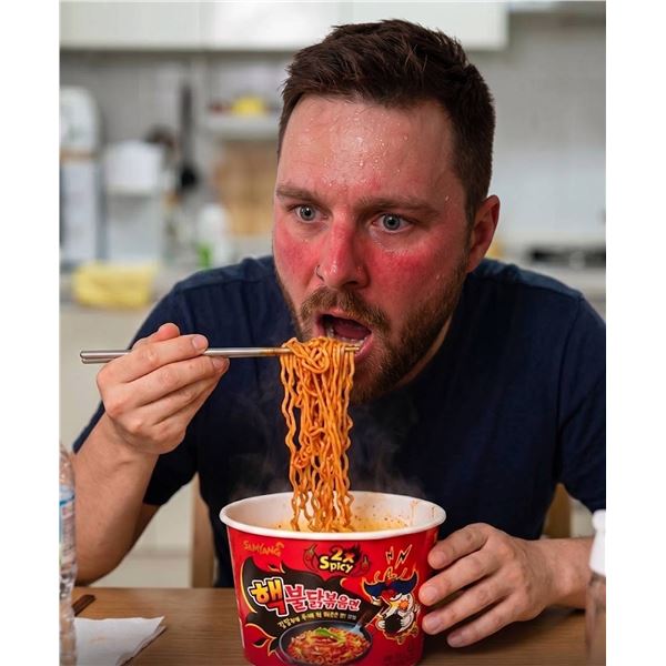 Samyang 2x Spicy Hot Chicken Ramen 16x105g
