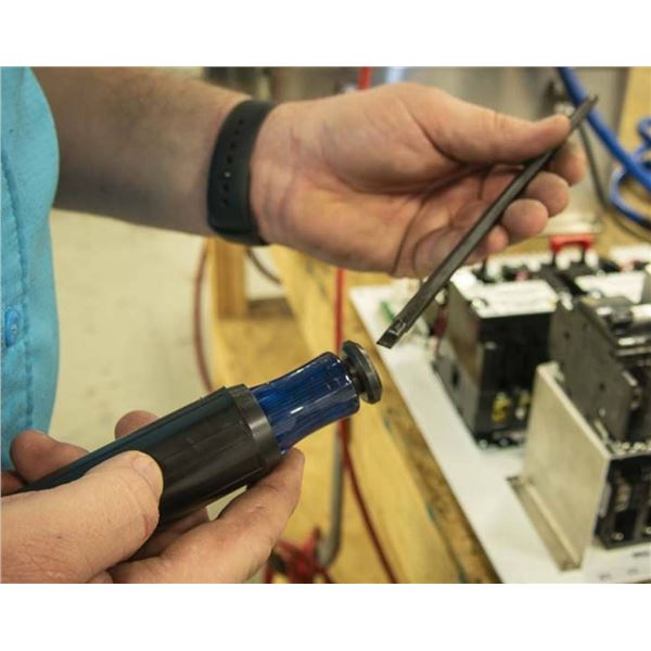 IDEAL Extendable Length Screwdriver