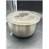 Image 2 : Stainless Steel Salad Spinner with Lid