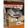 Image 2 : Merrell Women's Hiking Shoes Size 8 Beige