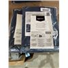 Image 3 : Lot of 2 Amazon Basics Microfiber Towels