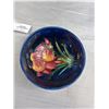 Image 4 : Vintage Moorcroft Pottery Bowl Vibrant Floral Pattern Blue Cobalt 4.5" Diameter, 2" Tall
