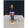 Image 1 : Vintage Moorcroft Anemone Pattern Table Lamp 14.5" Tall