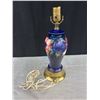 Image 2 : Vintage Moorcroft Anemone Pattern Table Lamp 14.5" Tall
