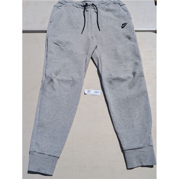 Nike Sportswear Tech Fleece Joggers Heather Gray Size M