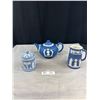 Image 1 : Vintage Wedgewood Jasperware Lot Teapot, Trinket Box, and Jug