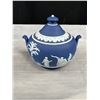 Image 5 : Vintage Wedgewood Jasperware Blue Teapot with Lidded Sugar and Creamer