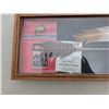 Image 2 : Very Nice Native American Display Case with Arrow Fetahers Artwork