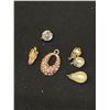 Image 3 : Lot of Small Vintage Pendants