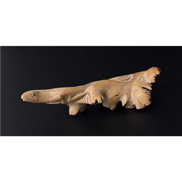 Chinaberry Tree Parasite Carved Wood Lizard