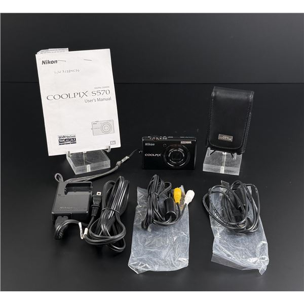 Nikon Coolpix S570 Digital Camera
