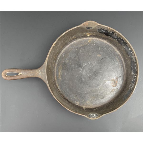 Wagner Sidney Arc Logo No 8 Cast Iron Skillet