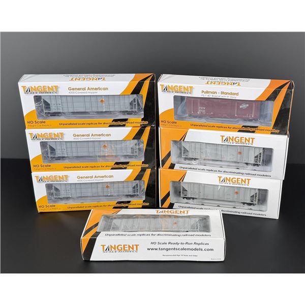 Collection of Tangent Scale Models Boxcars