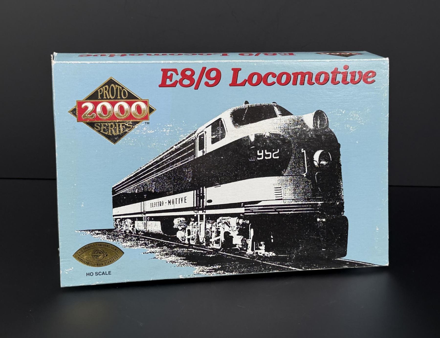 Proto 2000 8129 E8/9 Locomotive
