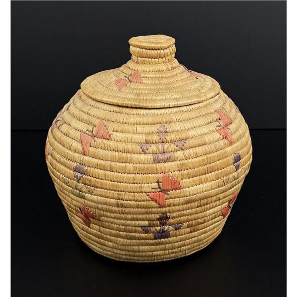Alaskan Inuit Eskimo Yupik Lidded Basket