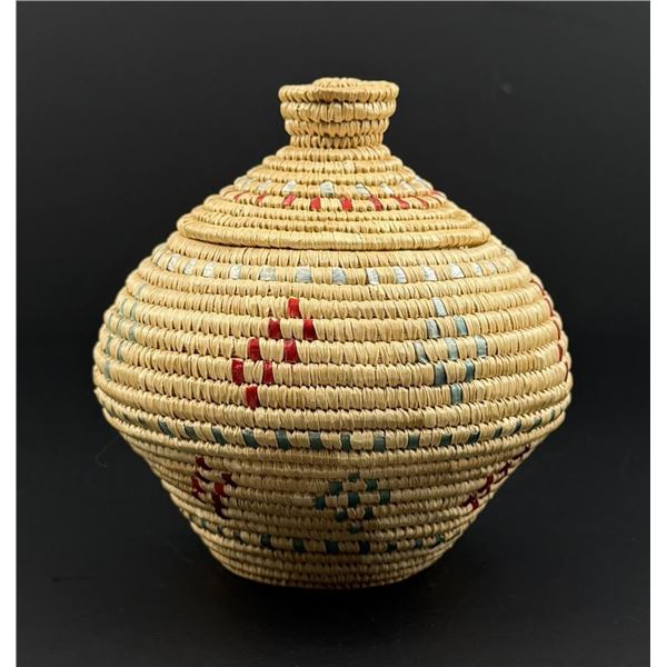 Alaskan Inuit Eskimo Yupik Lidded Basket