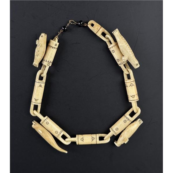 Alaskan Inuit Eskimo carved Ivory Seal Bracelet