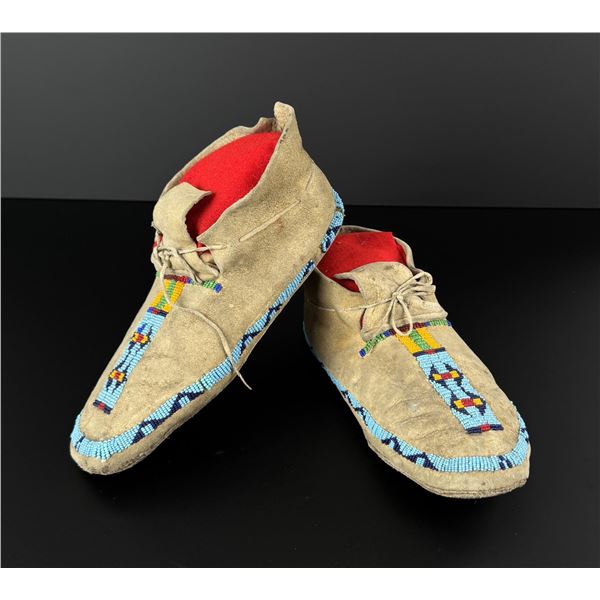 Arapaho Native American Indian Beaded Moccasins