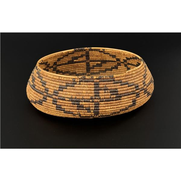 Washoe Native American Indian Degikup Basket