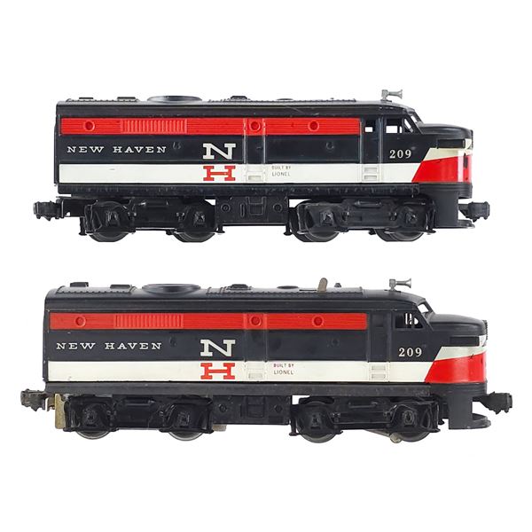 (2) Lionel New Haven Alco Diesel A-A Units