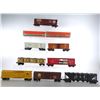 Image 2 : (8) Lionel Assorted Box Cars