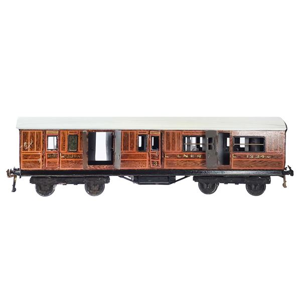 Bing for Bassett-Lowke O Gauge LNER Teak Passenger Coach