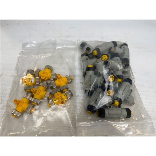 Lot of T-Connectors