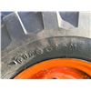Image 13 : TOYOTA SDK 7 SKID STEER W/ CAB, GRAPPLE, SCOOP, & FORKS BRACKET - WORKS!