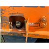 Image 14 : TOYOTA SDK 7 SKID STEER W/ CAB, GRAPPLE, SCOOP, & FORKS BRACKET - WORKS!