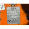 Image 19 : TOYOTA SDK 7 SKID STEER W/ CAB, GRAPPLE, SCOOP, & FORKS BRACKET - WORKS!