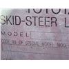 Image 20 : TOYOTA SDK 7 SKID STEER W/ CAB, GRAPPLE, SCOOP, & FORKS BRACKET - WORKS!